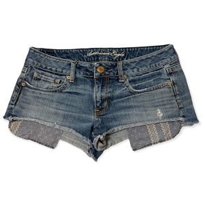 American Eagle Distressed Shorts Size 6